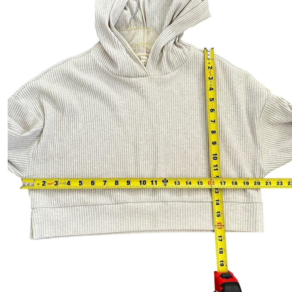 Alo Yoga Muse cropped hoodie size Small - Picture 5 of 9